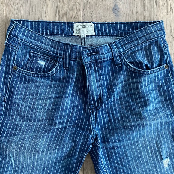 Current Elliot THE FLING INDIGO PINSTRIPE DESTROY - Picture 9 of 10